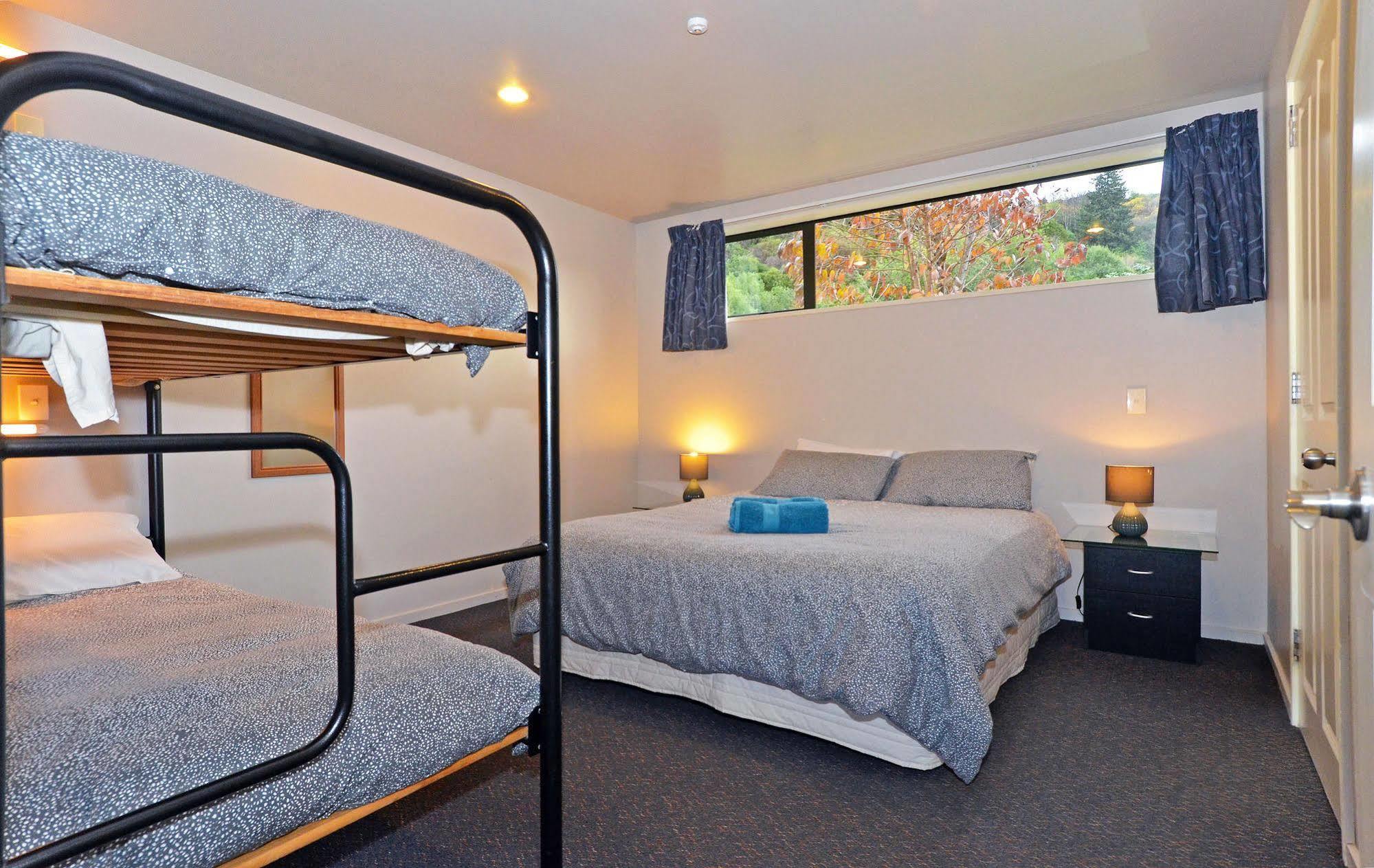 Leith Valley Holiday Park And Motels Dunedin Exterior photo