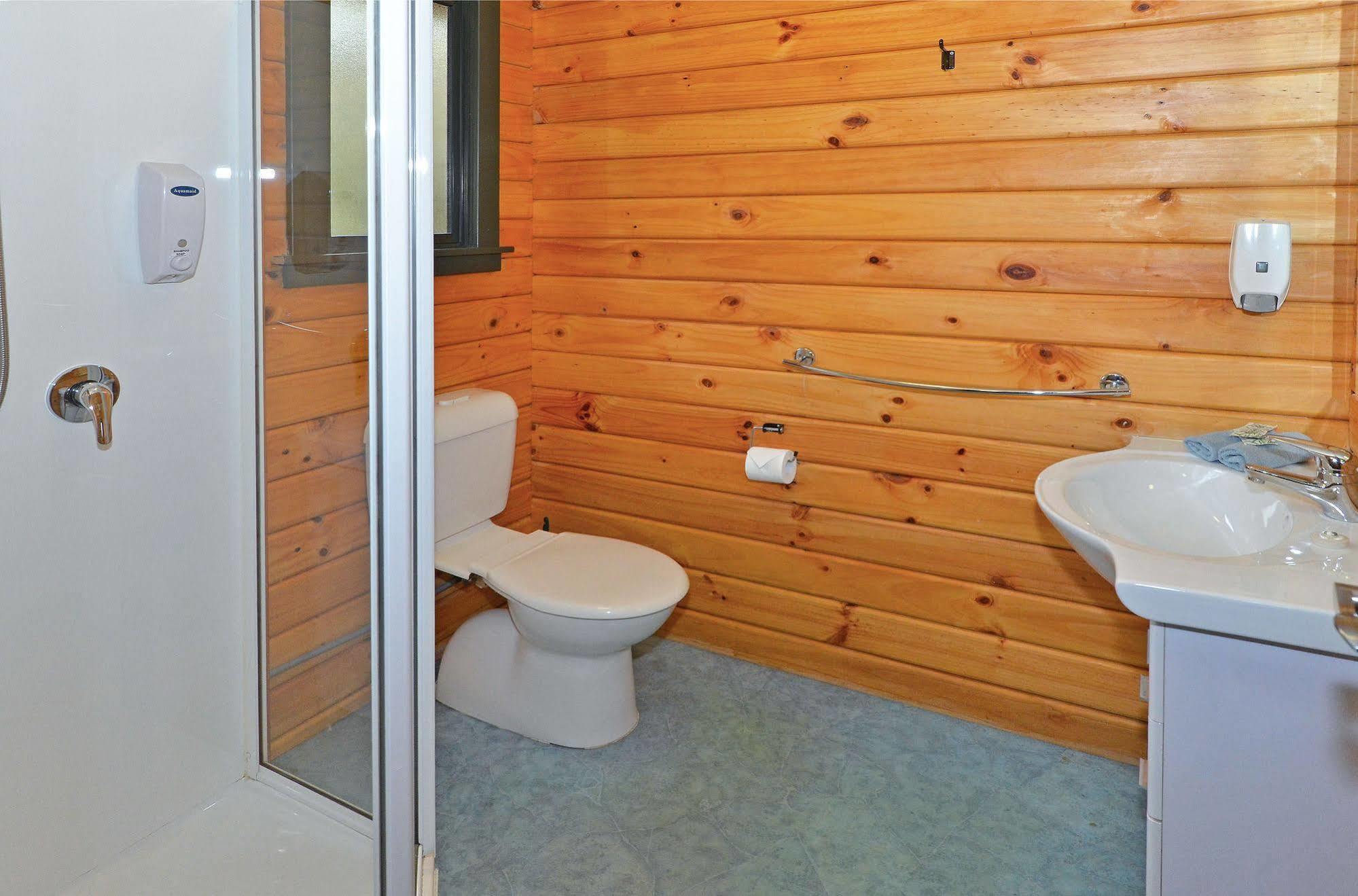 Leith Valley Holiday Park And Motels Dunedin Exterior photo